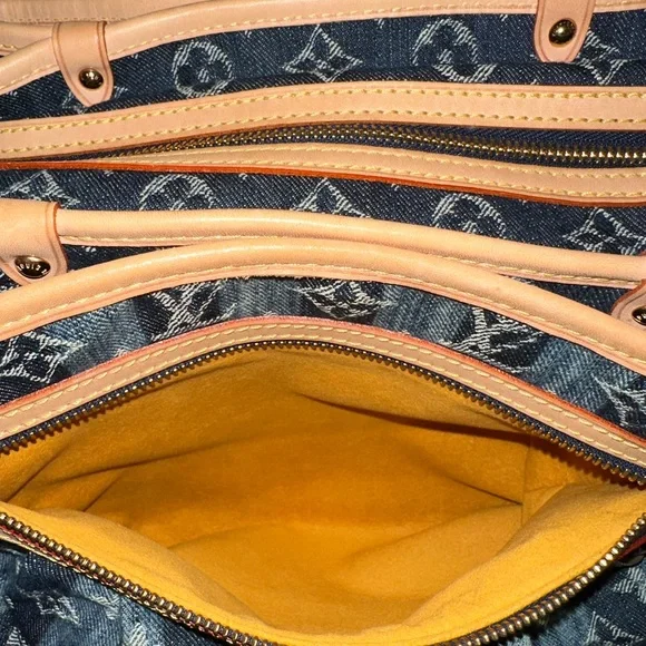 LOUIS VUITTON Limited Edition Blue Denim Monogram Porte Epaule Raye MM Bag - Picture 11 of 16